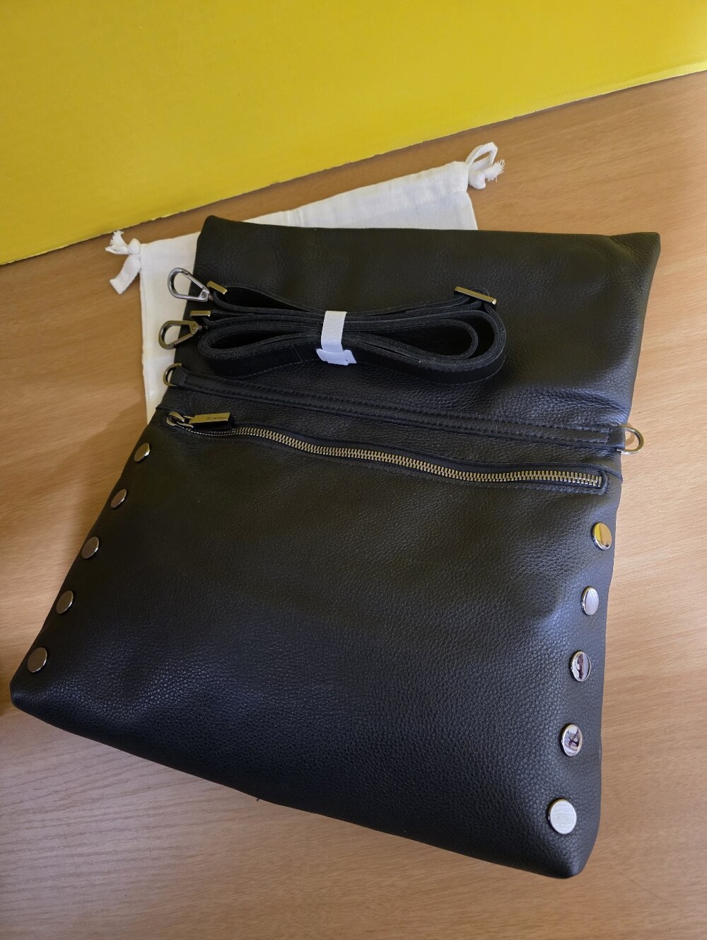 Hammitt Large Black Leather VIP with Red Zip Accent - Picture 4 of 8